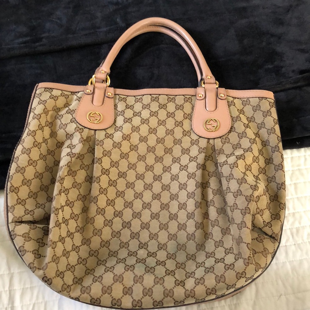 Gucci handbag